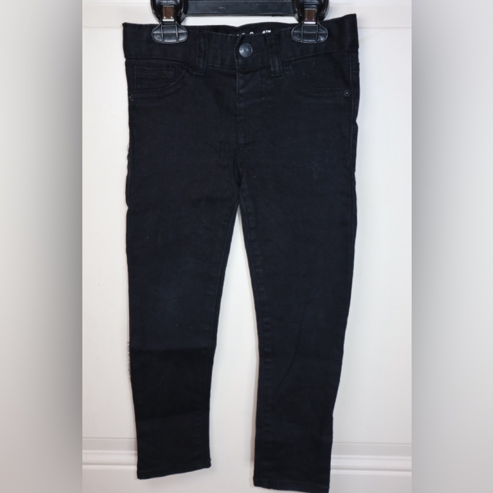 Cat and Jack jeans SIZE 4t